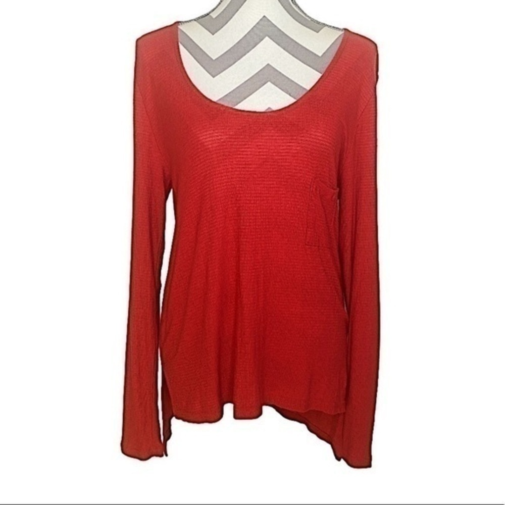 ANTHROPOLOGIE High Low Red  Long Sleeve size Small